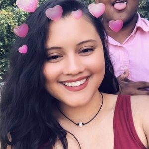 Meet your Posher, Monica